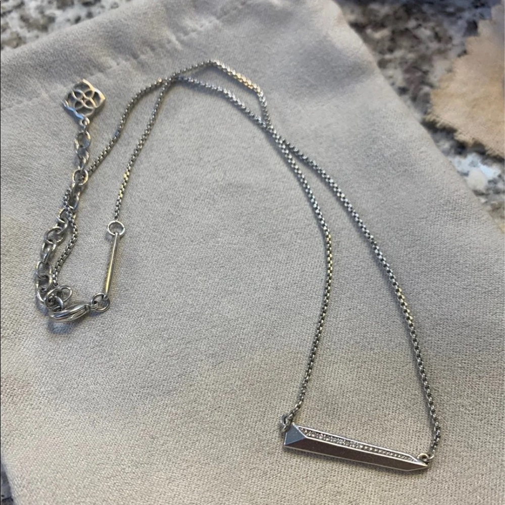 Kendra Scott bar necklace